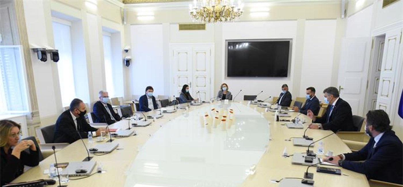 Sindikati i Vlada u razgovorima o boljem Zakonu o radu, radu nedjeljom i daljnjem rastu minimalne plaće